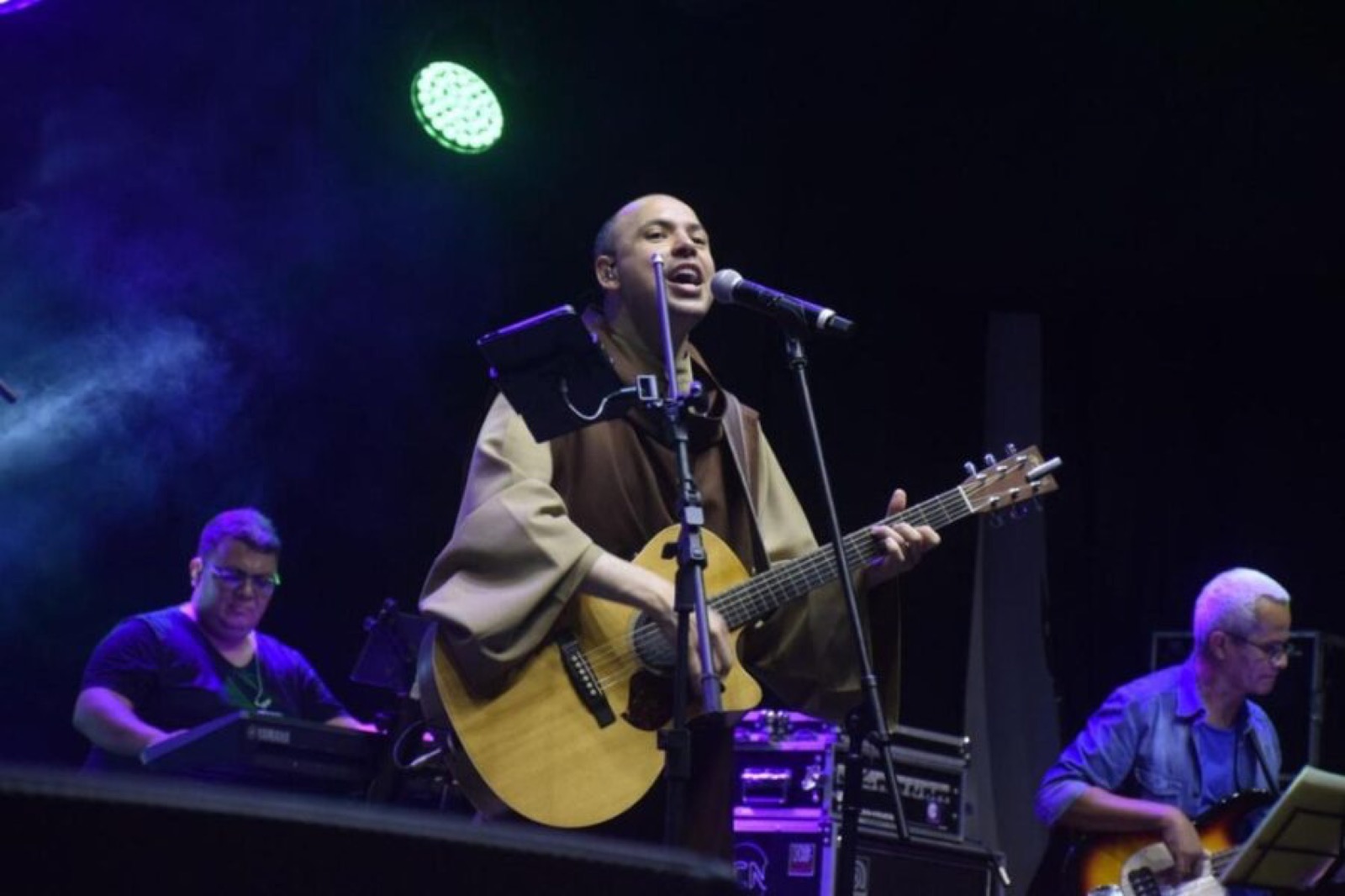 Frei Gilson se apresenta de graça nesta quarta-feira no Círio Musical, em Belém