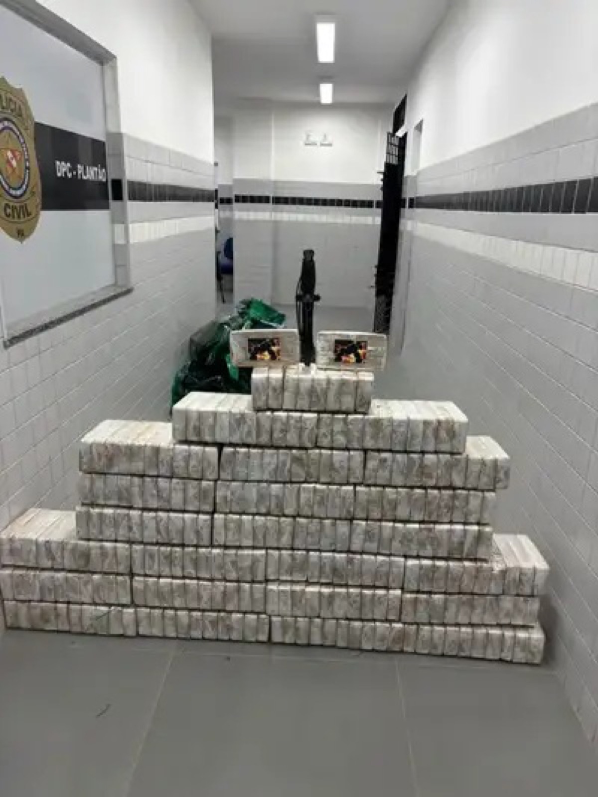 Redenção: PM apreende 249 quilos de crack e recupera veículo