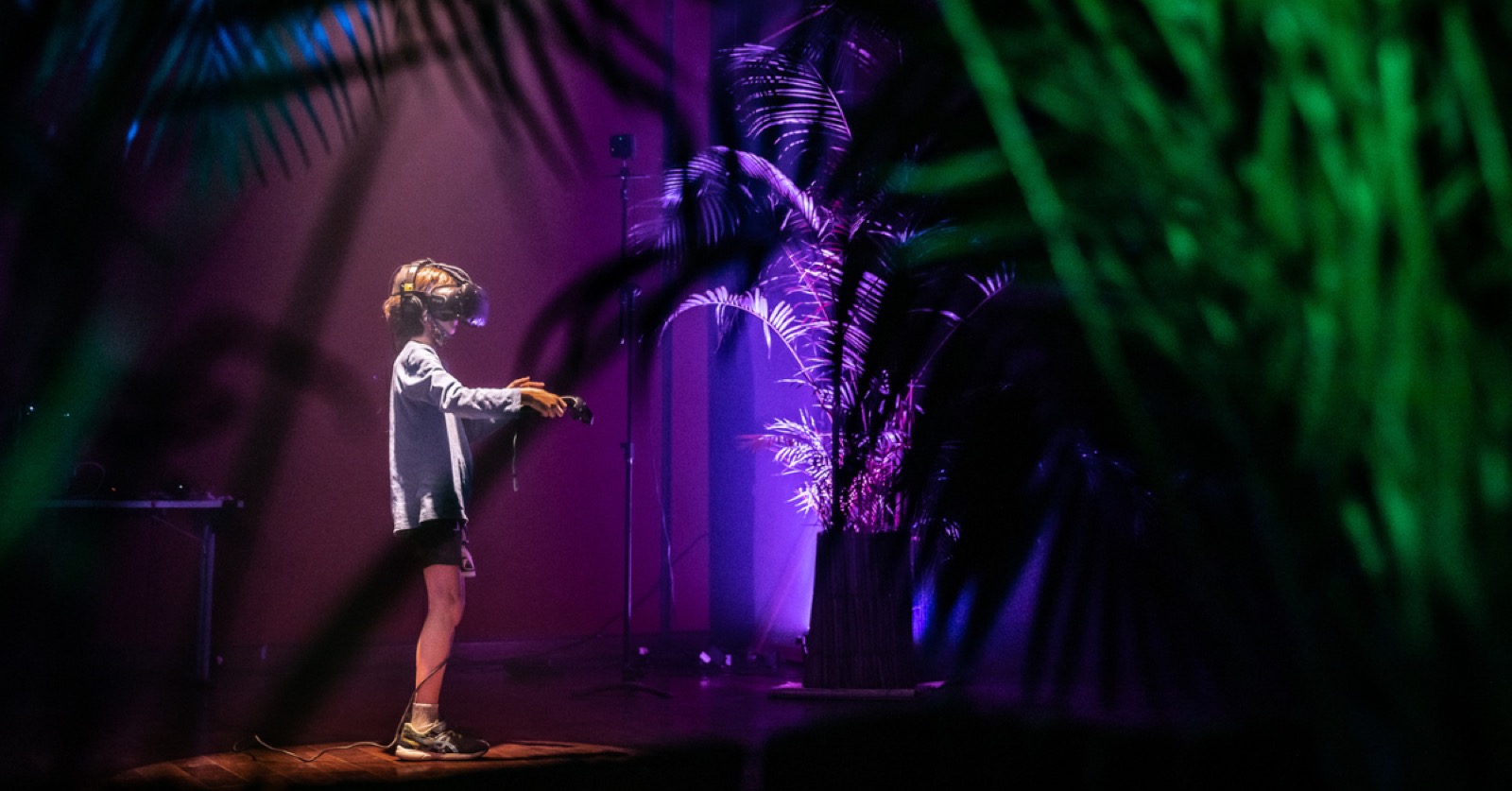 Exposição gratuita em Belém leva crianças e adultos a uma floresta virtual em 3D