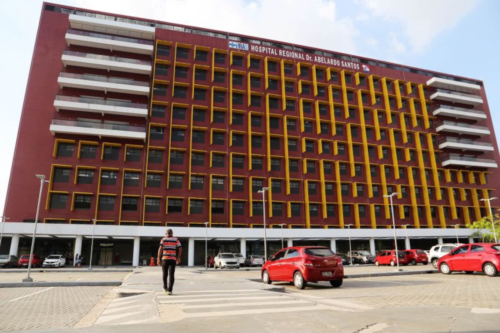 Jovem de 20 anos está em estado grave após cesárea e família denuncia possível negligência em hospital de Belém