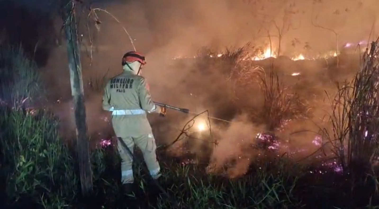 Incêndios em áreas de vegetação mobilizam Corpo de Bombeiros e preocupam moradores em Itaituba